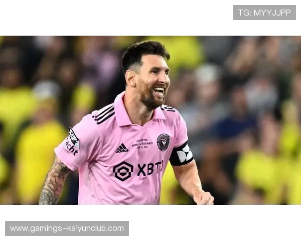 迈阿密国际围绕梅西的节奏体系更加成熟,队形保持紧凑 迈阿密国际围绕梅西的节奏体系更加成熟,队形保持紧凑