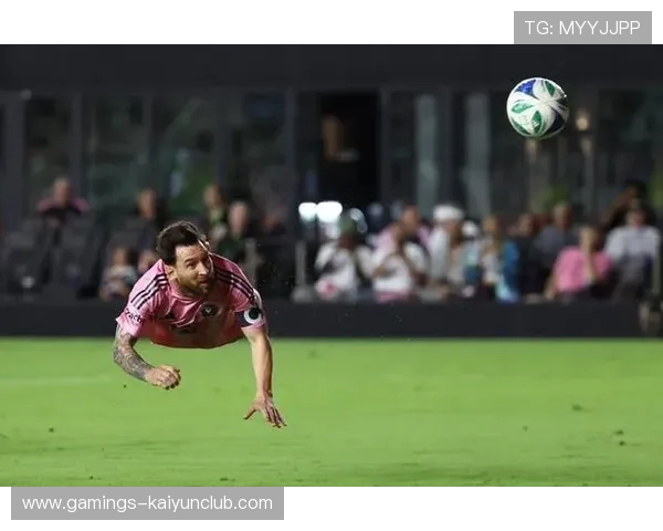 梅西轻挑过门将破门，迈阿密全场狂喜